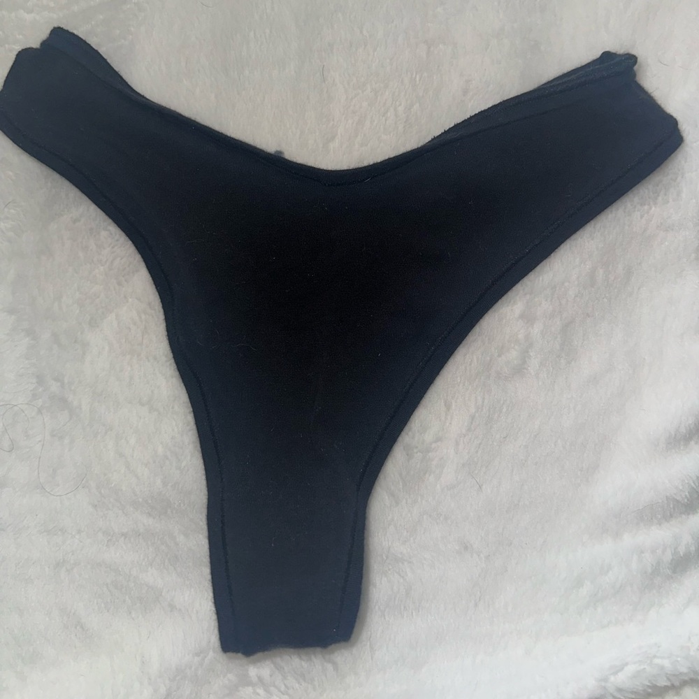 skims thong